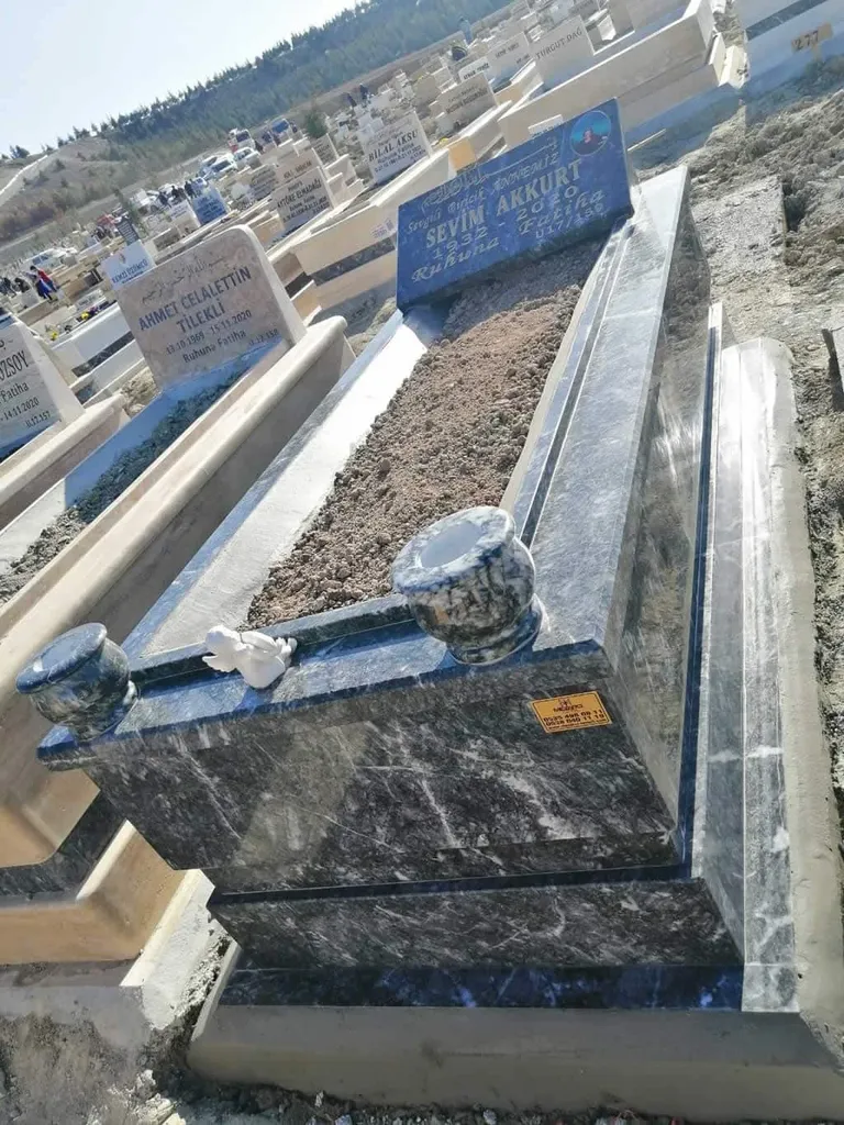 Çift Katlı Kaplan Postu Mezar — Ankara Hazır Mezar